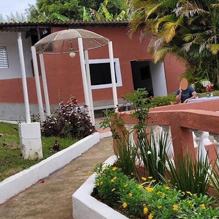 Linda Chacara Com Piscina Churrasqueira E Wi-Fi Mairinque Kültér fotó